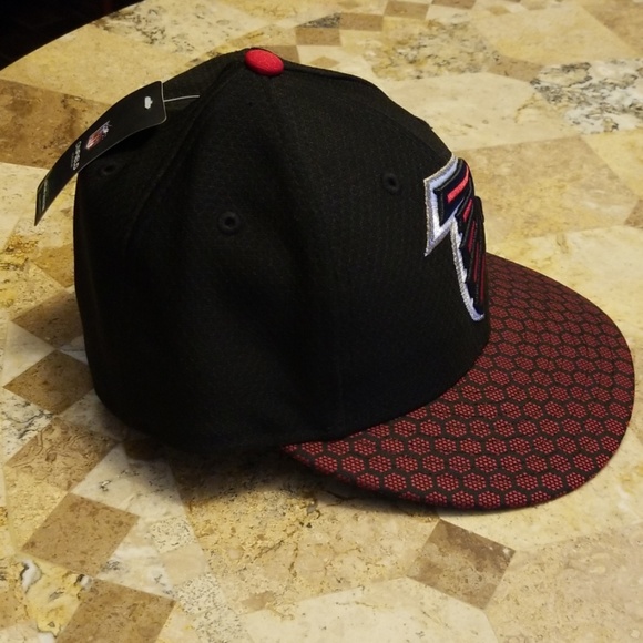 Atlanta Falcons hat - Picture 3 of 8